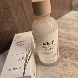 NIB SKINFOOD Rice Brightening toner
